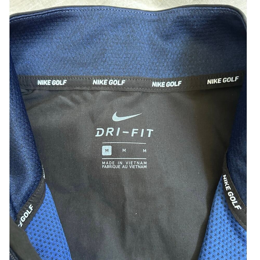 NIKE DRI-FIT MEN'S Medium GOLF TOP | OSBIDIAN BLUE/BLACK - Picture 3 of 5